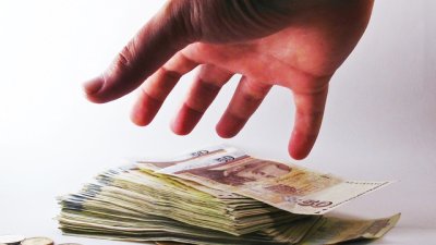 Колко пари ни трябват на месец, за да живеем нормално? 