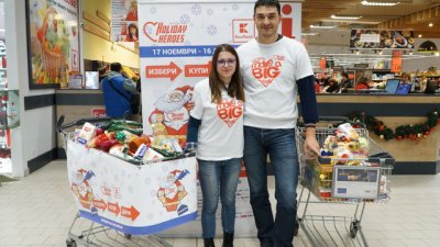 Владо Николов стана доброволец на Holiday Heroes