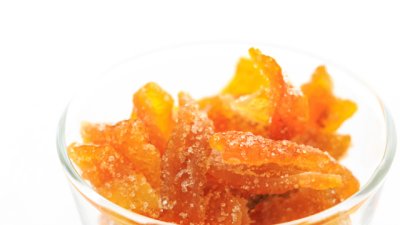 Захаросани портокалови корички с течен шоколад