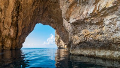 Идеи за бюджетни дестинации за ранно море в Европа