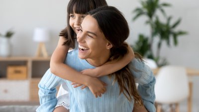 Смешни неща, които всеки родител прави 