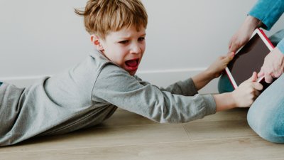 Какво е емоционална дисрегулация при децата