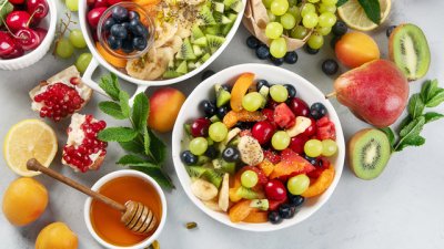 Плодова салата „Дъга“