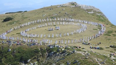 Паневритмия – танцът, който ни свързва с енергиите на природата