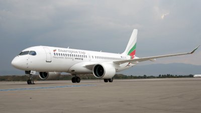 Мъже от стомана срещу Airbus A220 на „България Еър“