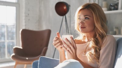 Бавно научавам... че понякога мълчанието казва всичко