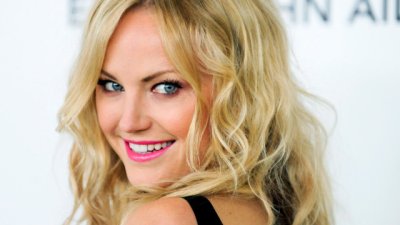 Малин Акерман е бременна с първото си дете