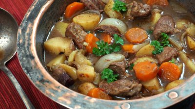 Ирландско задушено с агнешко 