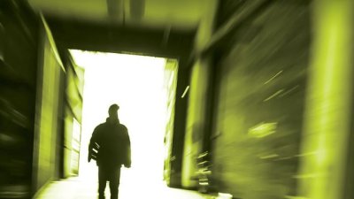 Криминален роман от преподавател в шведската Полицейска академия