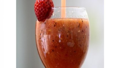 Замразена сангрия с ягоди