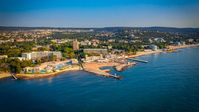 Празнуваме 21 май с литургия и с благодарност към нашите гости