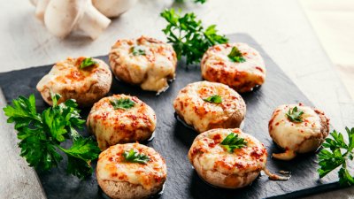 Пълнени гъби с бекон и крема сирене