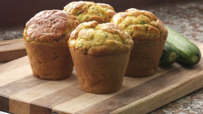 Солени мъфини с топено сирене