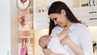 Едни от най-разпространените митове за кърменето