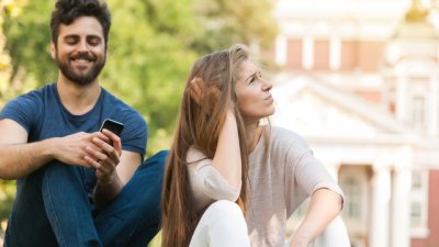 5 знака, че той не инвестира емоции във връзката ви