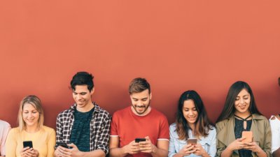 10 причини да спрете да гледате в телефона си нонстоп 