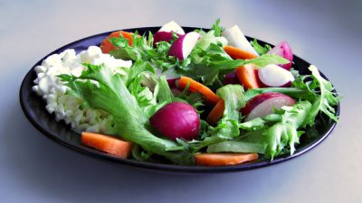 Салата „Токов удар“ – хит в бургаска механа