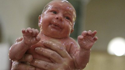 Пет двойки близнаци проплакаха само за денонощие в софийска АГ болница