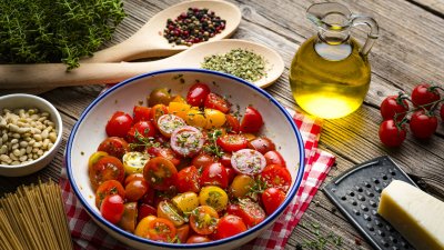 Тайната на дълголетието: 7 мощни комбинации от хранителни вещества