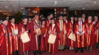 Естетични хирурзи отпразнуваха годишнина на дружеството си