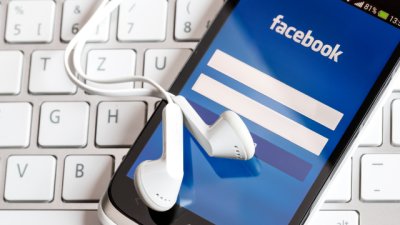 Знаете ли, че... Фейсбук следи всички страници, в които влизате?