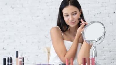 До какви рискове води ежедневното носене на грим? 