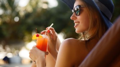 Защо може да е опасно да пиете алкохол на плажа?