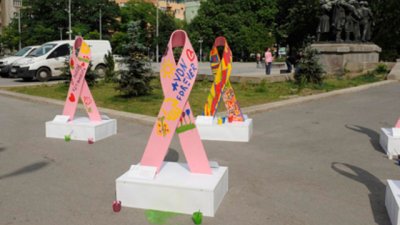 Първата по рода си изложба на живо за борба с рака на гърдата