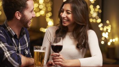 За какво не бива да лъжем на първа среща?