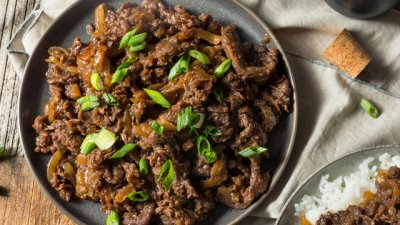 Булгоги с телешко и пресен лук