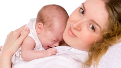 Грижа за бебето през първия месец 