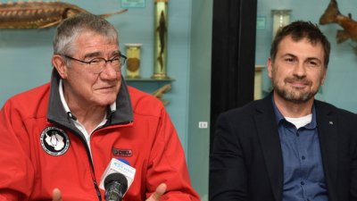 Проф. Христо Пимпирев откри обновената витрина &bdquo;Биоразнообразието на Антарктида&ldquo;