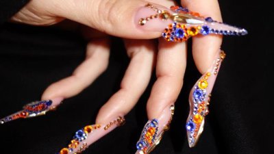 Арена на красотата празнува 20 години с промоции и подаръци