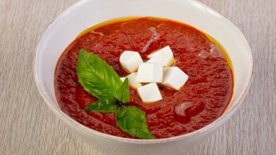 Лятна супа гаспачо с диня