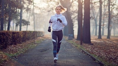 Не спирайте с тренировките – 7 начина да спортувате навън през есента