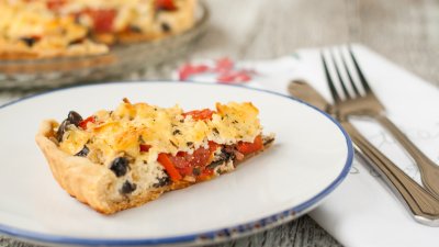 Есенна рецепта: Яйчен пай с боб и чушки