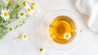 Чай от лайка помага при слънчево изгаряне