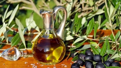 Как зехтинът помага на косата? 