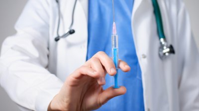 Какво да обмислите преди да си поставите противогрипна ваксина?