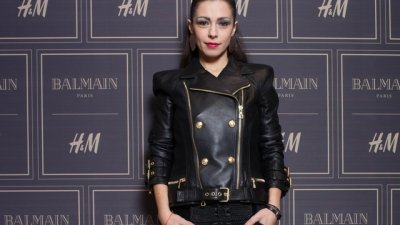 Елена Петрова, Петя Дикова и куп звезди пазаруваха лимитирани облекла