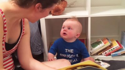 Бебето Емет – най-големият любител на книгите (видео)