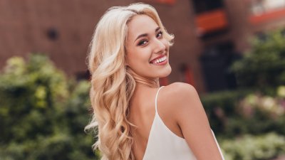 7 задължителни ритуала за русата коса през лятото