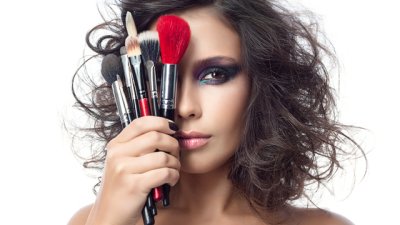 Как да гримираме правилно очите си?