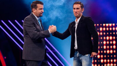 Стойко се обясни в любов на Станка, Пламен пък прави стриптийз