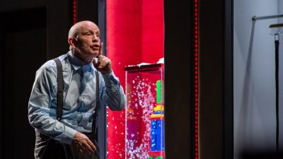 Народен театър „Иван Вазов“ пуска билети за спектакъла на Джон Малкович в София