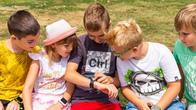 Смарт часовник за деца: По-добра алтернатива от смартфоните?