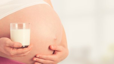 5 вида млека, полезни за бременни