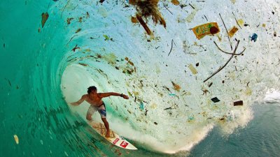 Знаете ли, че... в океана има приблизително 7 милиарда килограма боклук?