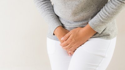 Защо стискането на урината е опасно?