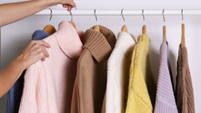 Трикове за гладене на дрехи без ютия